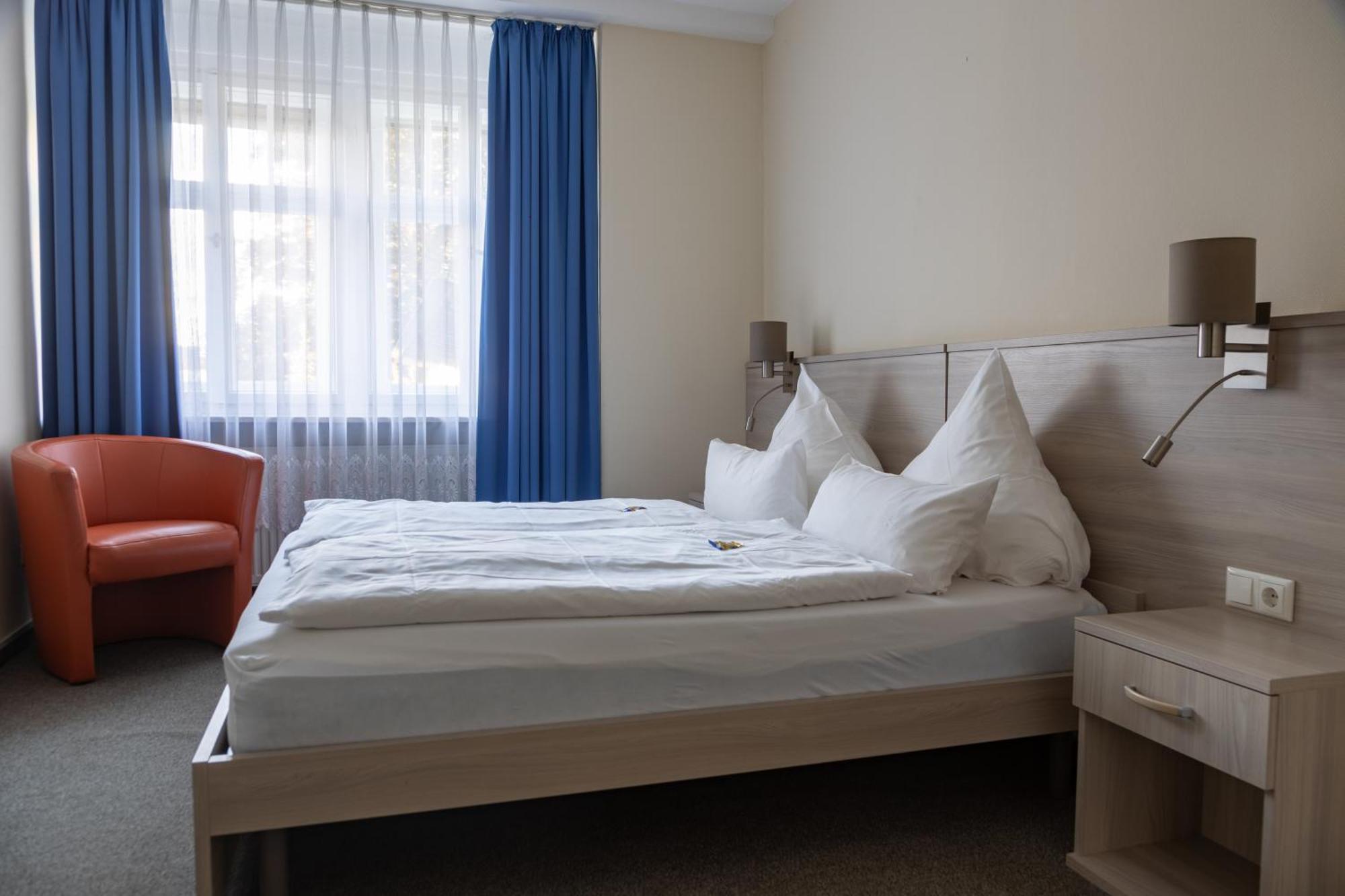 Hotel Weisses Haus Бад Кисинген Екстериор снимка