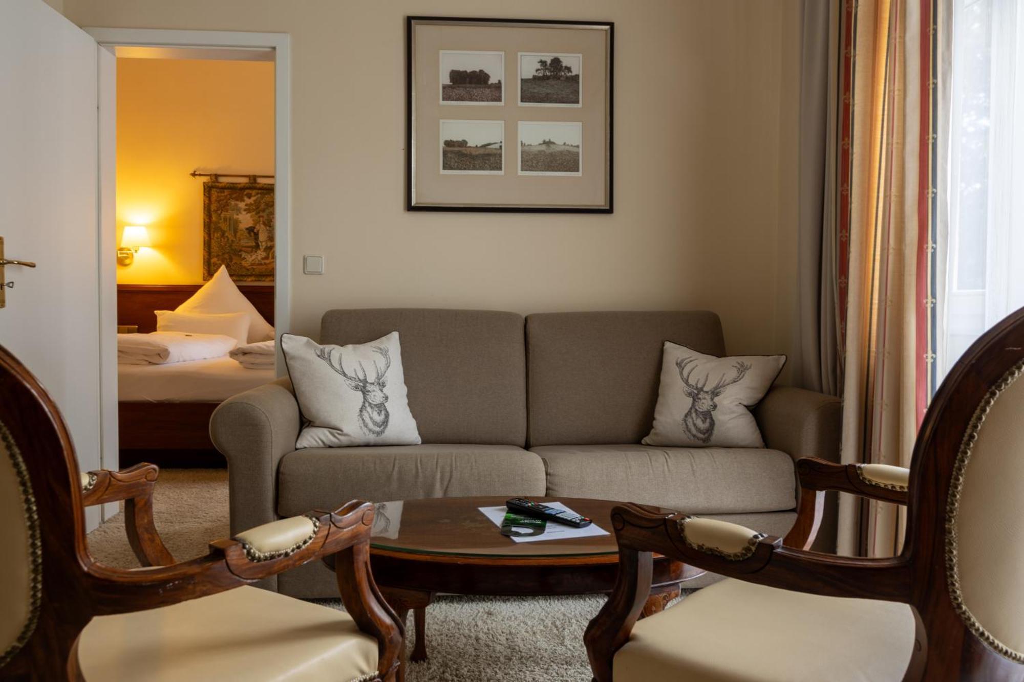 Hotel Weisses Haus Бад Кисинген Екстериор снимка