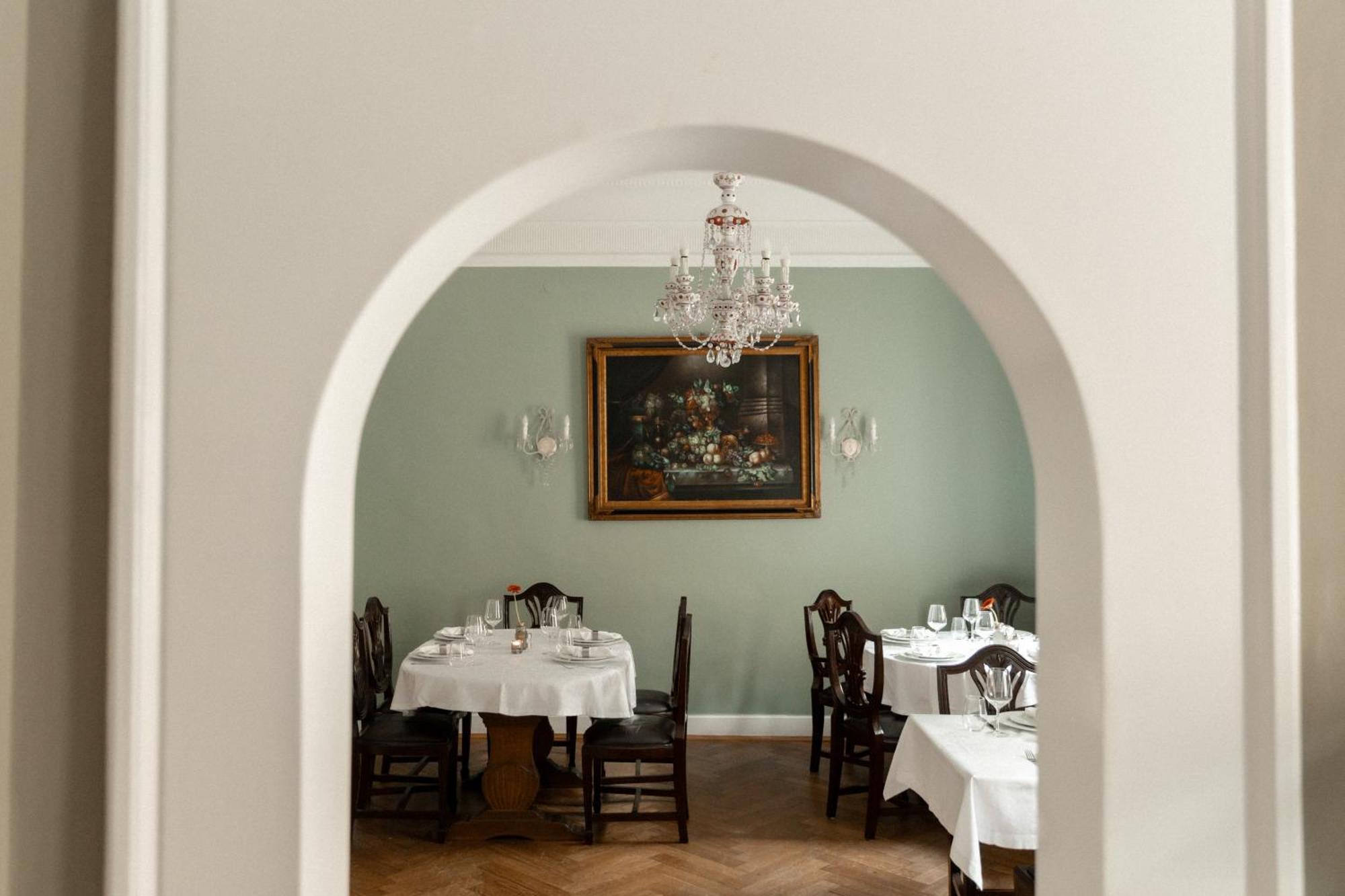 Hotel Weisses Haus Бад Кисинген Екстериор снимка