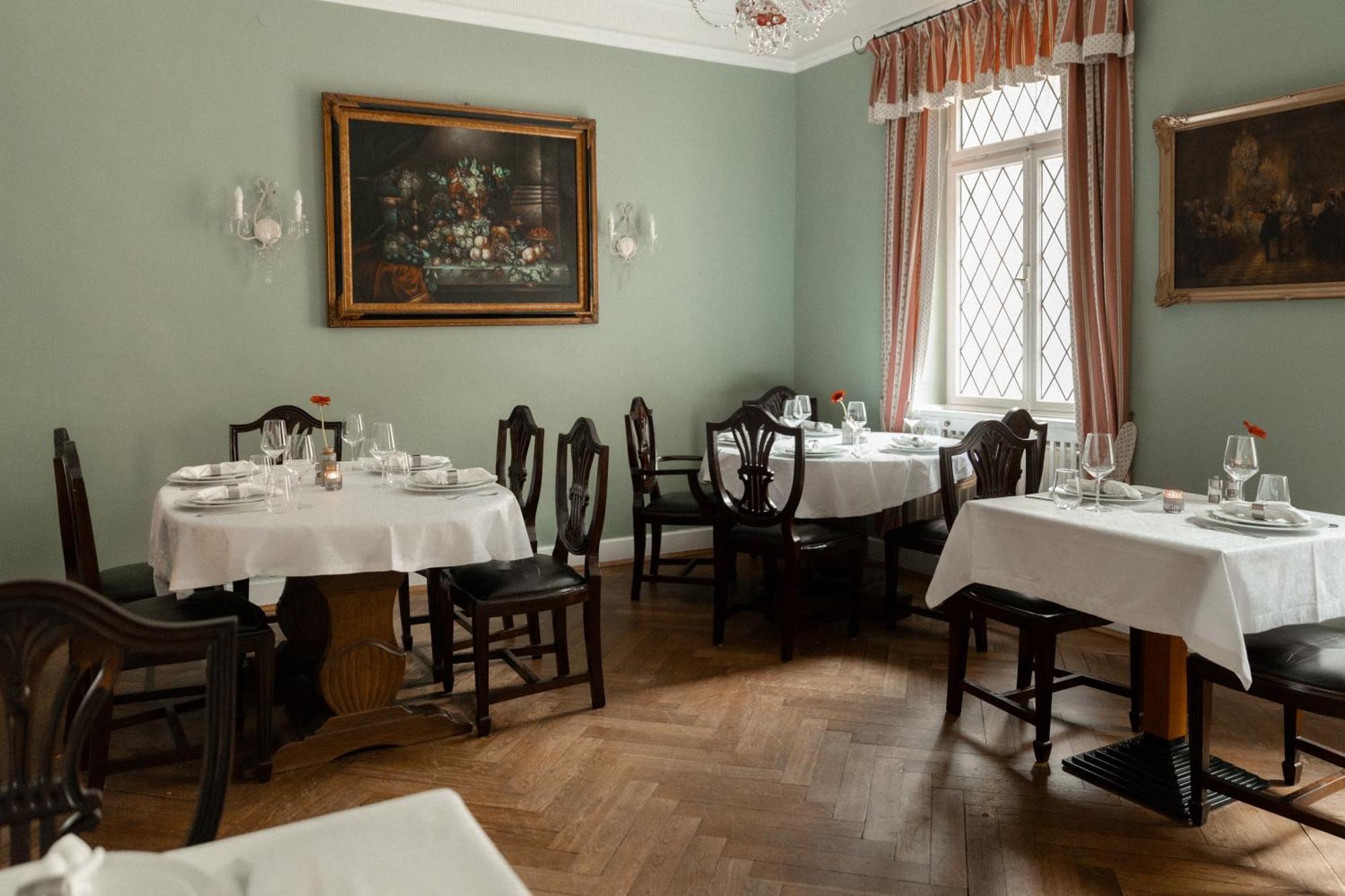 Hotel Weisses Haus Бад Кисинген Екстериор снимка